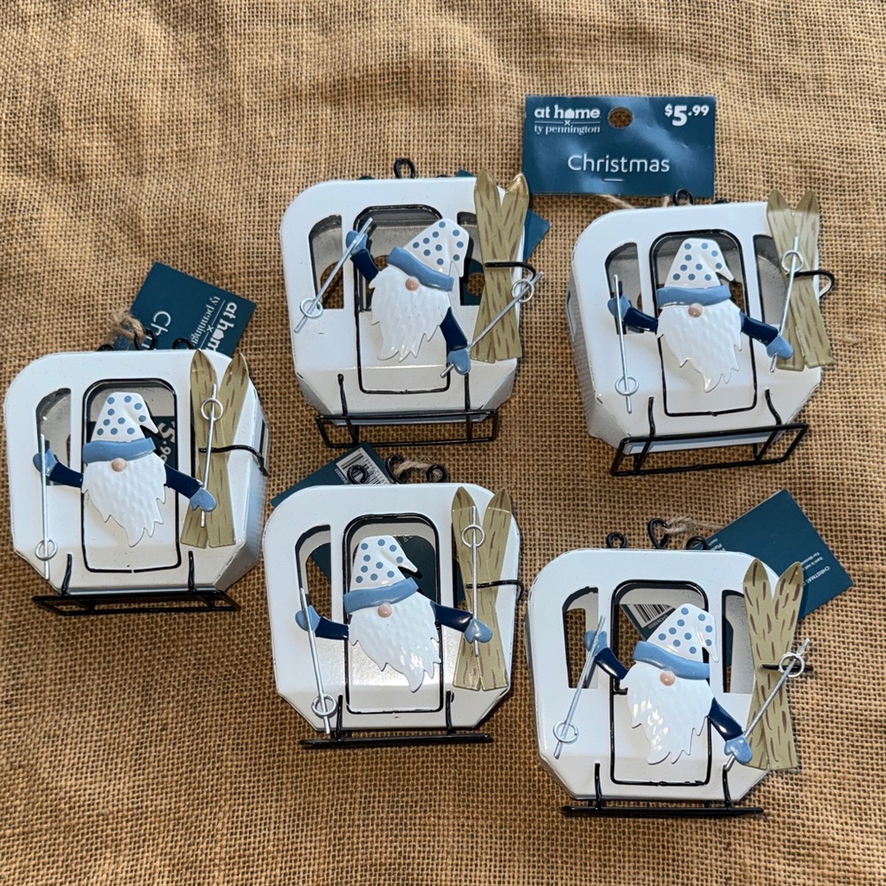 Christmas Gnome Ornaments Snow Set of 6 New with tags! NWT at home